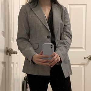 Uniqlo Ines de la Fressange Houndstooth brazer.